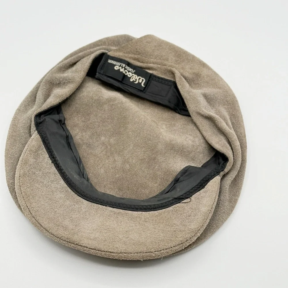 Vintage WILSONS Suede Newsboy Flat Cabbie Hat Size one size adjustable Tan‎